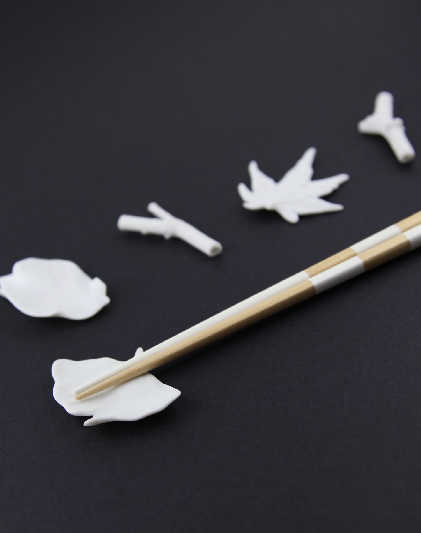 ceramic choppstick rest