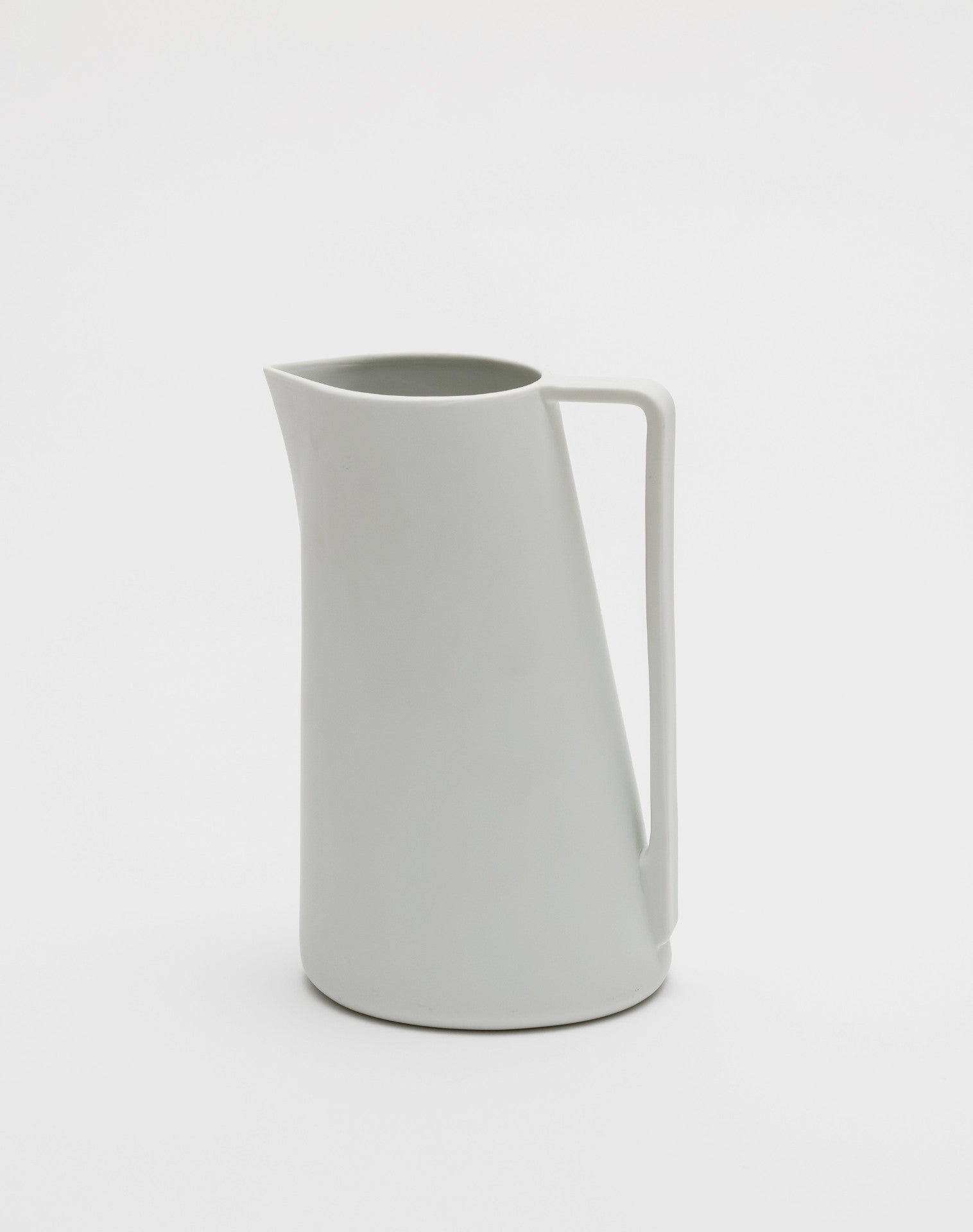 Melbourne monolab Shigeki Fujishiro Pitcher Vase 2016 arita