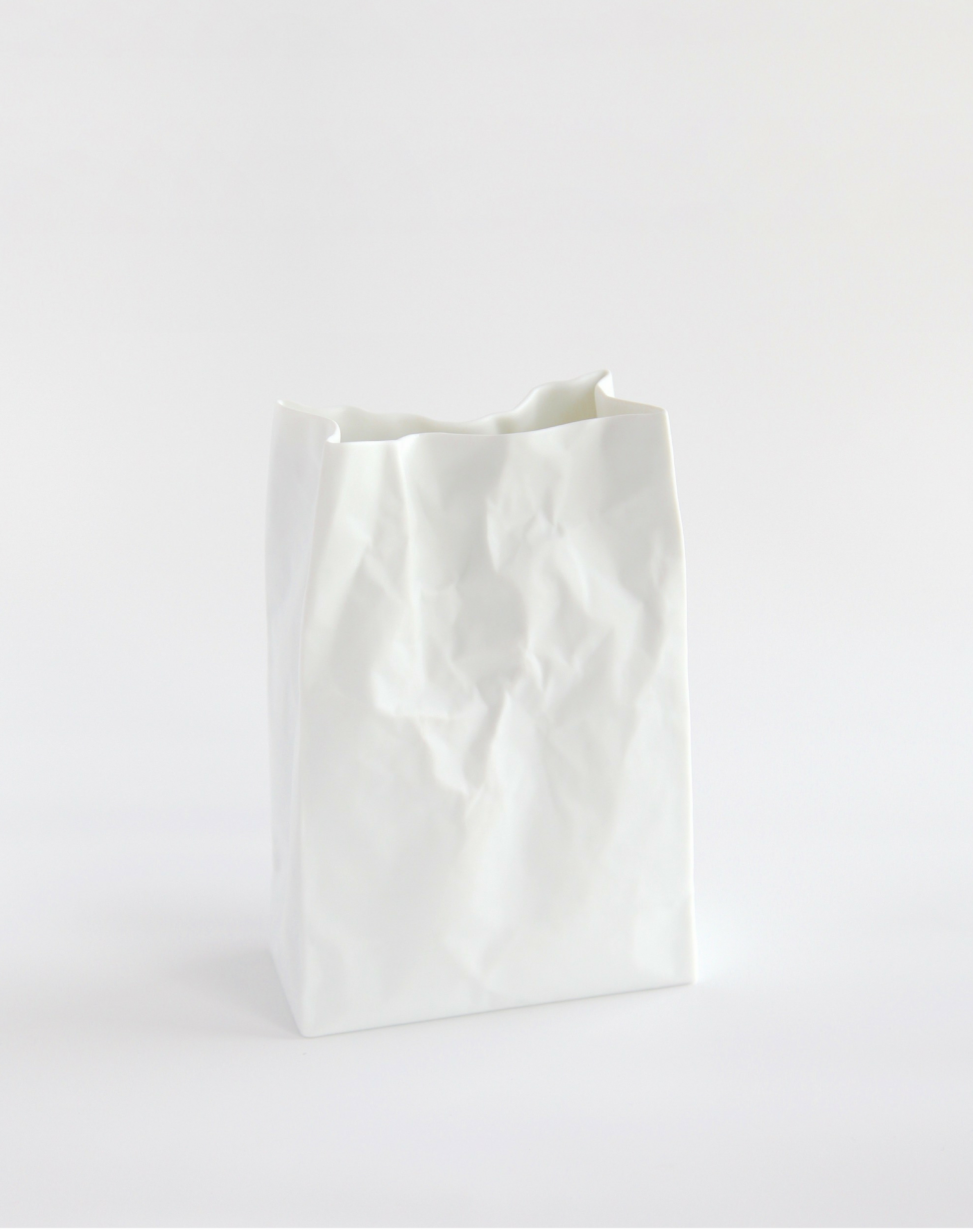 Makoto Komatsu vase paper bag moma