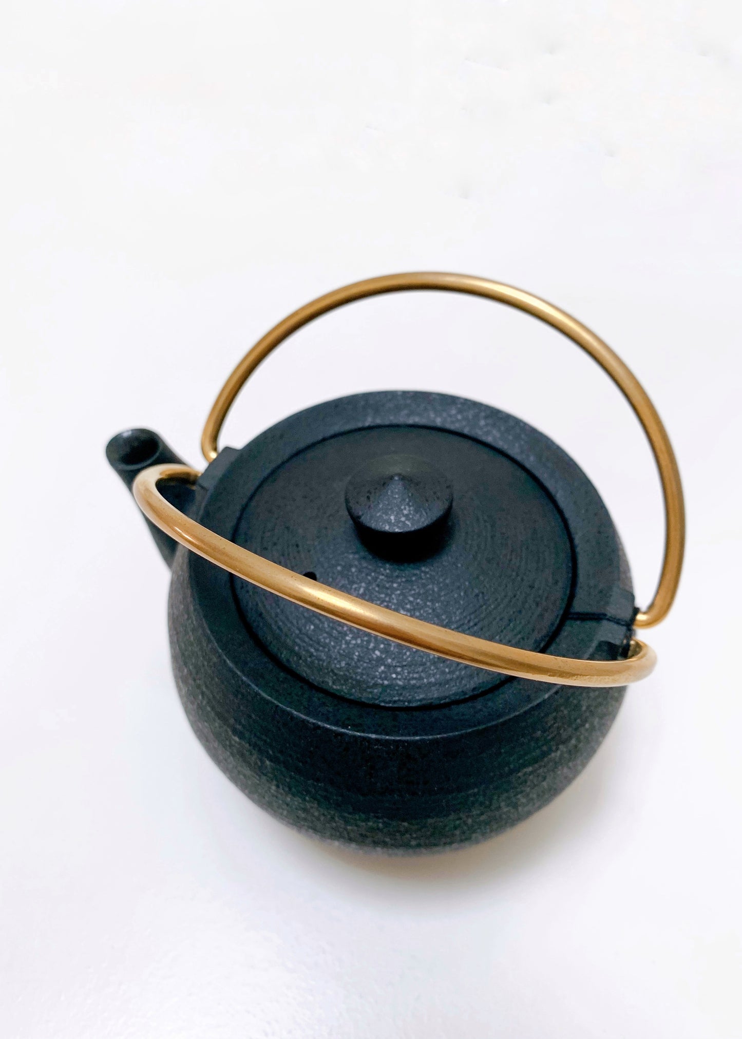 Cast Iron Teapot with Brass Handle